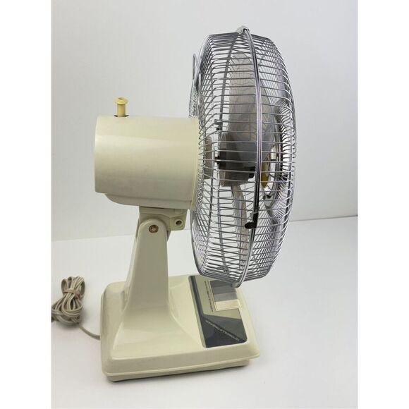 Vintage Kuo Horng 12” Oscillating Desk Fan Model KH-203 3 Speed  - Works GREAT - Picture 5 of 11